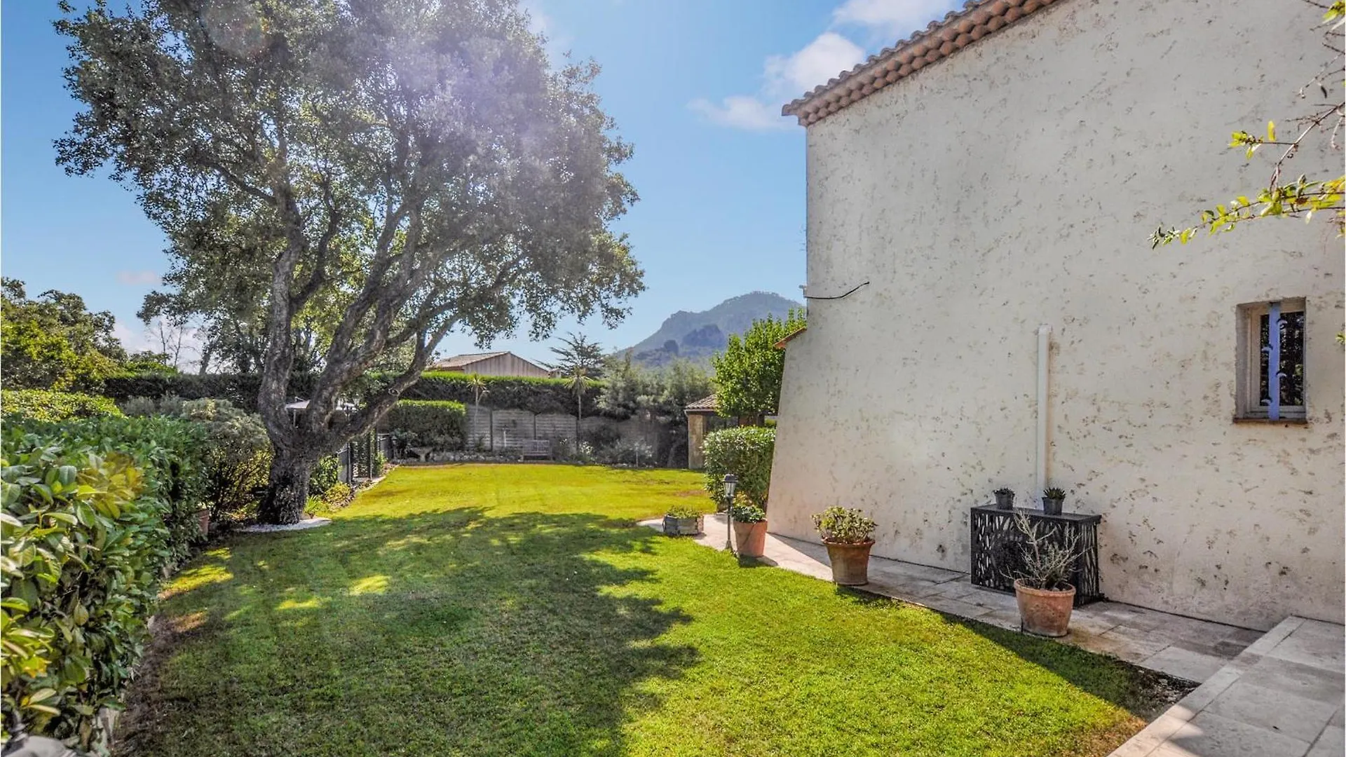 Holiday home 4 Bedroom Amazing Home In Frejus France